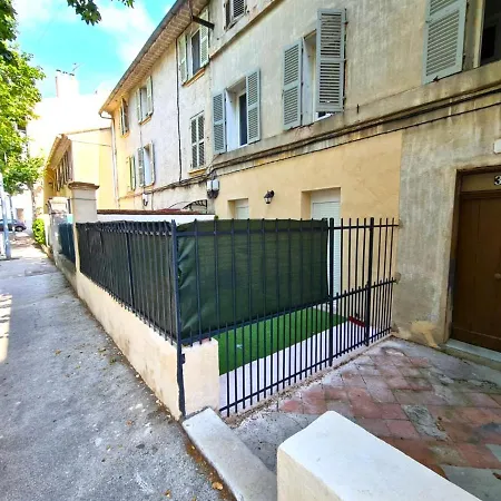 Apartment Studio-coin Nuit Au Calme - Lumineux Sans Vis A Vis Toulon